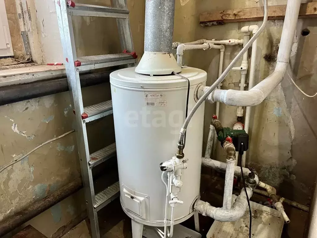 6-к кв. Астраханская область, Астрахань ул. Гагарина, 62 (220.0 м) - Фото 2