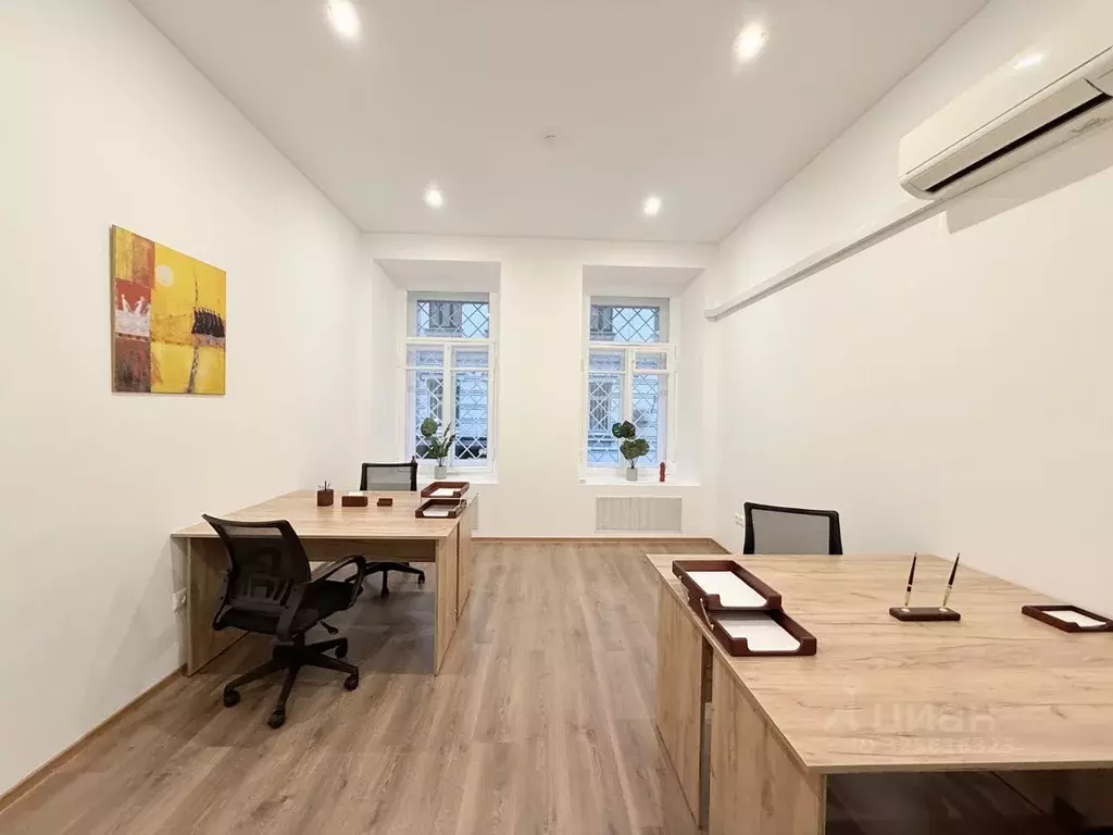 Офис в Москва Тверская ул., 12С7 (20 м) - Фото 1