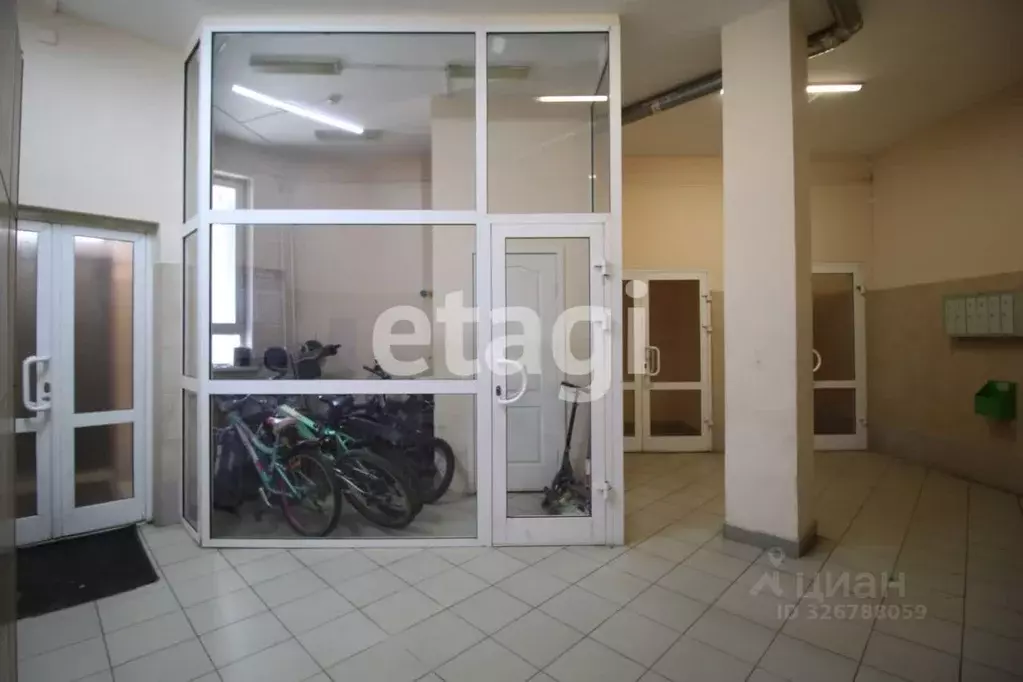 2-к кв. Красноярский край, Красноярск ул. Авиаторов, 41 (87.9 м) - Фото 1