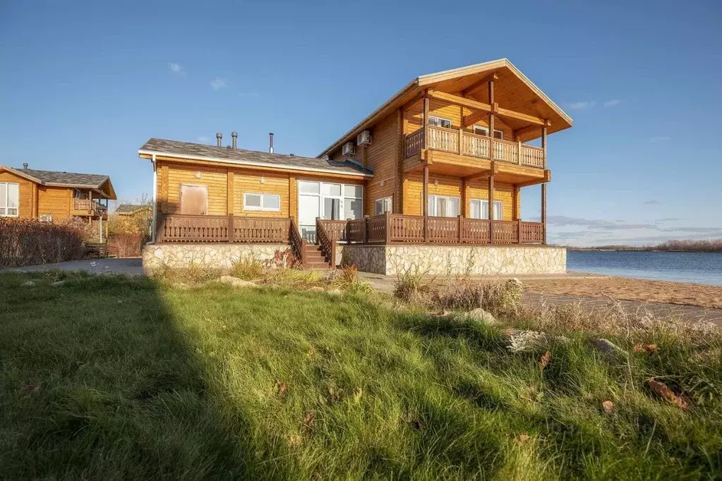 Дом в Саратовская область, Воскресенский район, Елшанское ... - Фото 1
