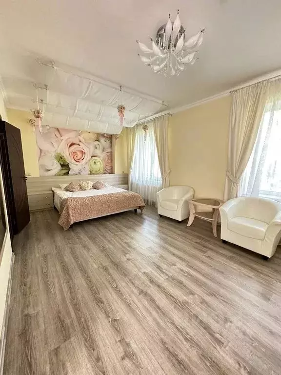 Комната Московская область, Наро-Фоминск ул. Шибанкова, 6Ак1 - Фото 1