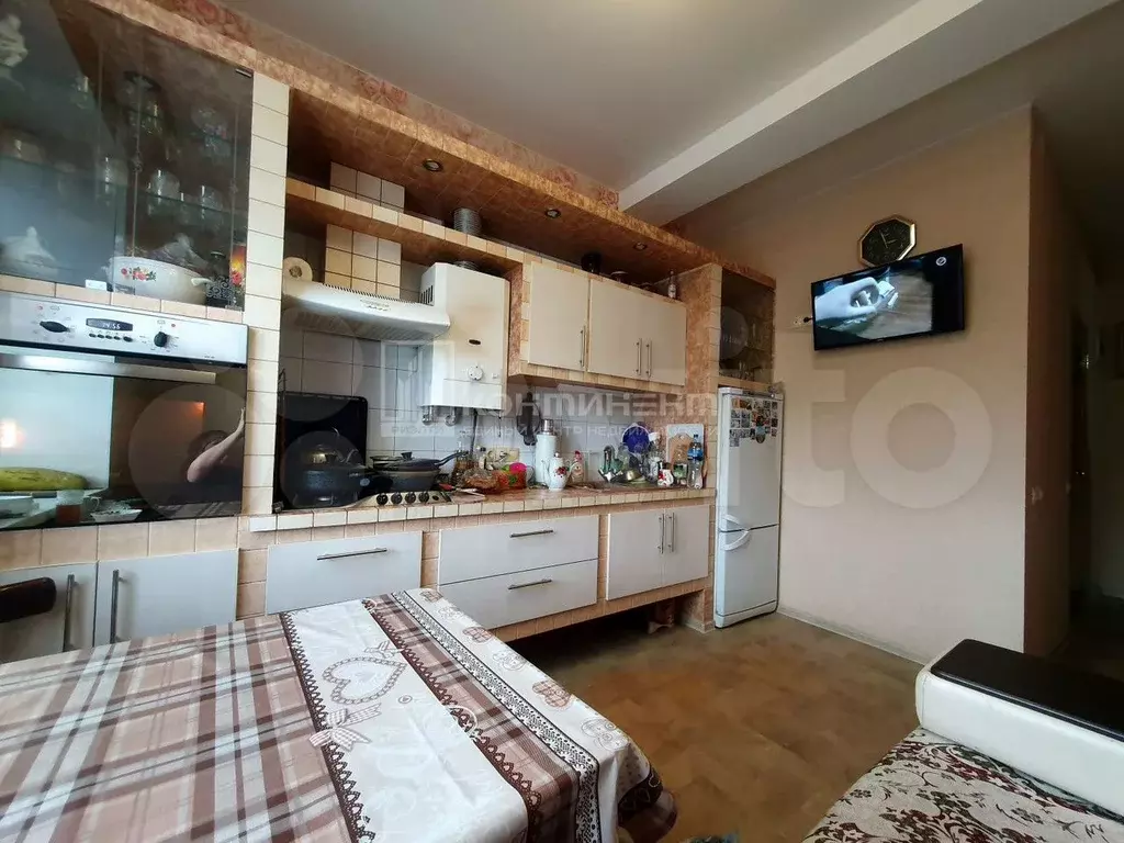 2-к. квартира, 58 м, 4/4 эт. - Фото 1