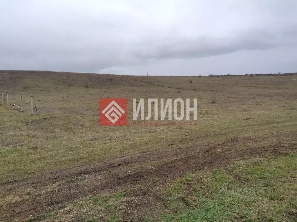 Участок в Крым, Симферопольский район, Чистенское с/пос, с. Камышинка  ... - Фото 2