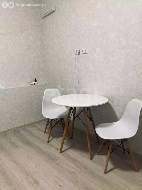 Квартира-студия: Нижний Новгород, улица Энгельса, 2 (18.4 м) - Фото 0