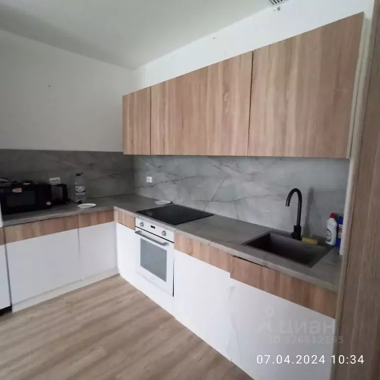 2-к кв. Свердловская область, Екатеринбург ул. Рябинина, 49А (56.0 м) - Фото 1