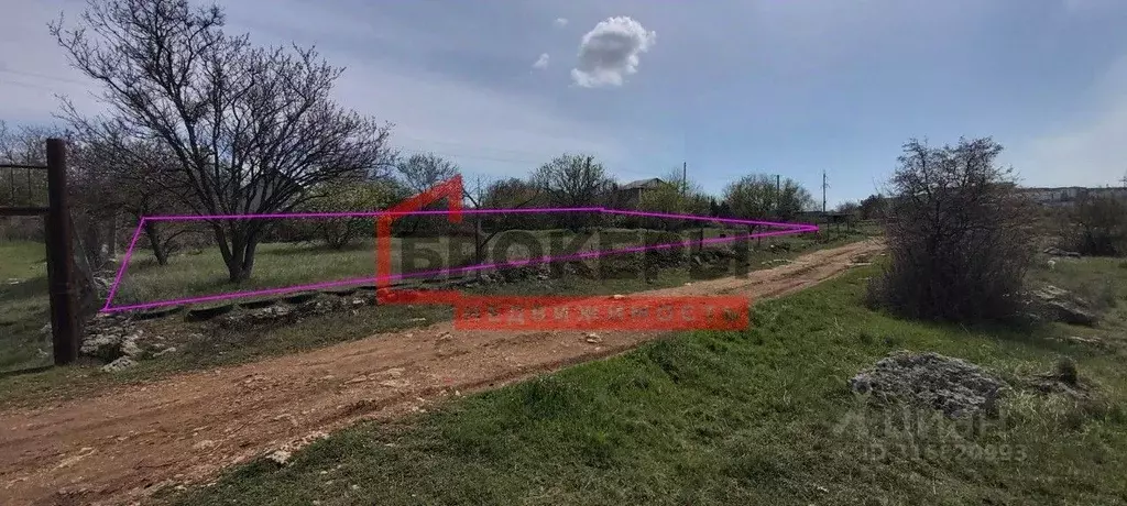Участок в Севастополь ул. Летчика Наумова, 20 (10.0 сот.) - Фото 0
