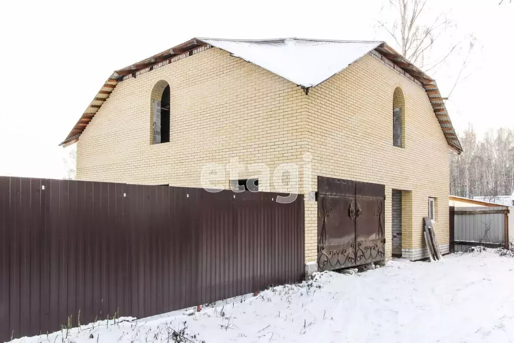 Дом в Тюменская область, Тюмень Медик СНТ, ул. Морковная (228 м) - Фото 1