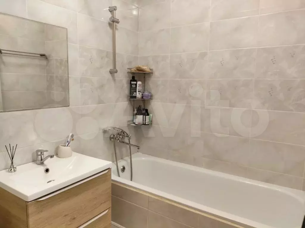 1-к. квартира, 41,8 м, 3/9 эт. - Фото 1