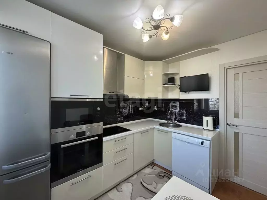 3-к кв. Тюменская область, Тюмень ул. Котовского, 6 (65.4 м) - Фото 2