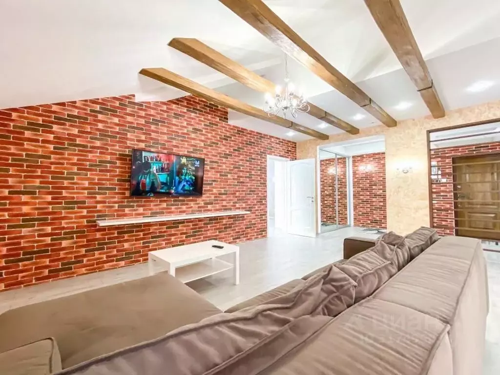 2-к кв. Иркутская область, Иркутск Пионерский пер., 11 (90.0 м) - Фото 0