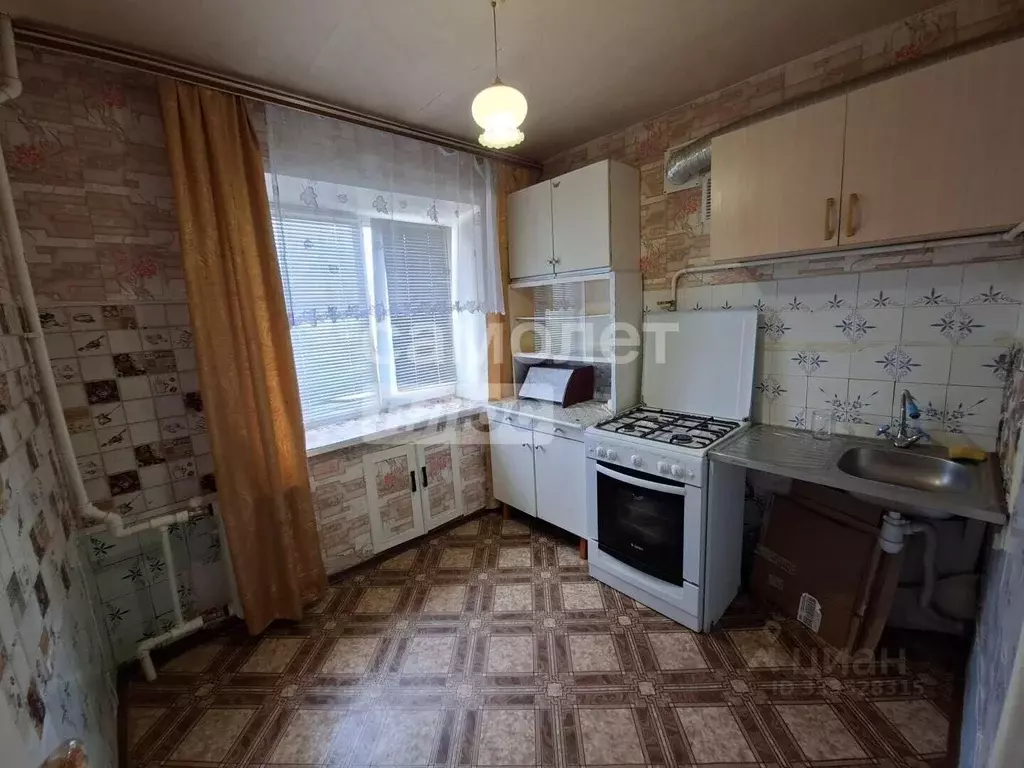 3-к кв. Пензенская область, Кузнецк ул. Леваневского, 60 (43.7 м) - Фото 1