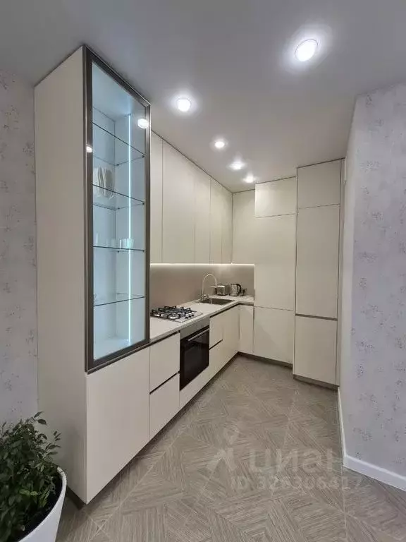 1-к кв. Крым, Симферополь ул. Батурина, 135 (45.0 м) - Фото 2