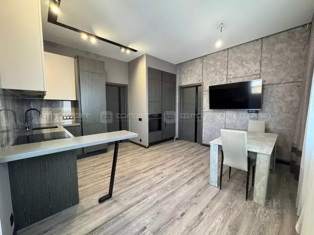 2-к кв. Татарстан, Казань ул. Павлюхина, 110В (88.0 м) - Фото 2