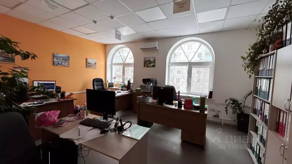 Офис в Самарская область, Тольятти ул. Автостроителей, 12А (490 м) - Фото 2