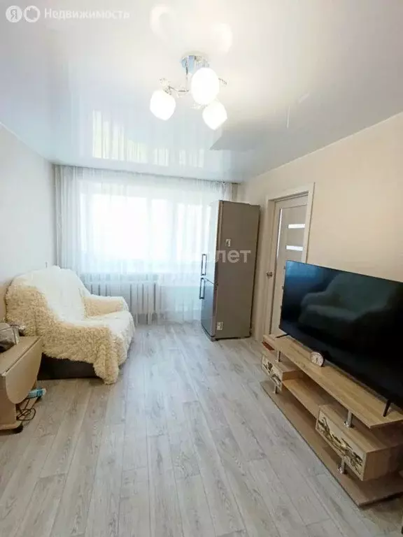 2-комнатная квартира: Комсомольск-на-Амуре, улица Розы Люксембург, 28 ... - Фото 0