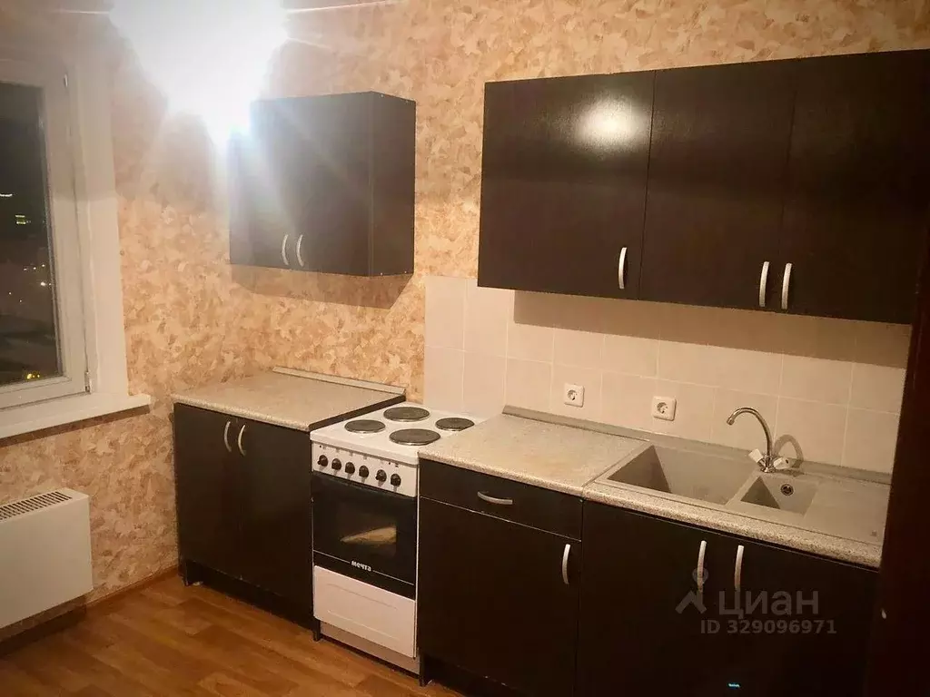3-к кв. Москва ул. Полины Осипенко, 2к2 (72.4 м) - Фото 1