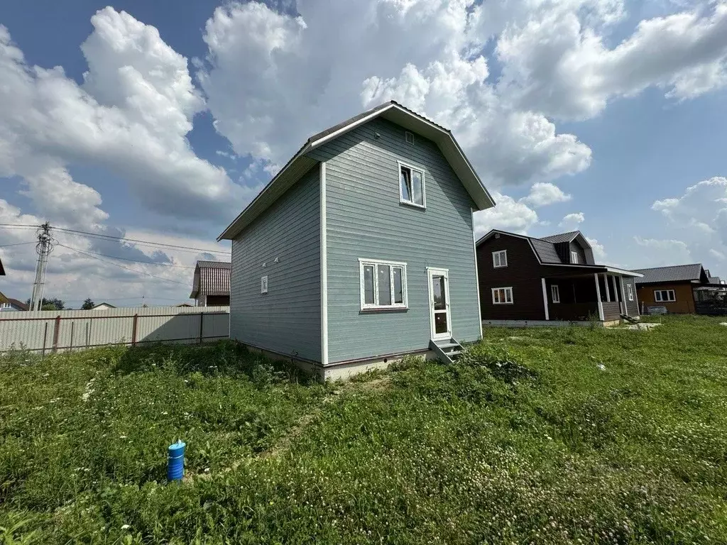 Дом в Московская область, Раменское ул. Черноморская, 6 (100 м) - Фото 1
