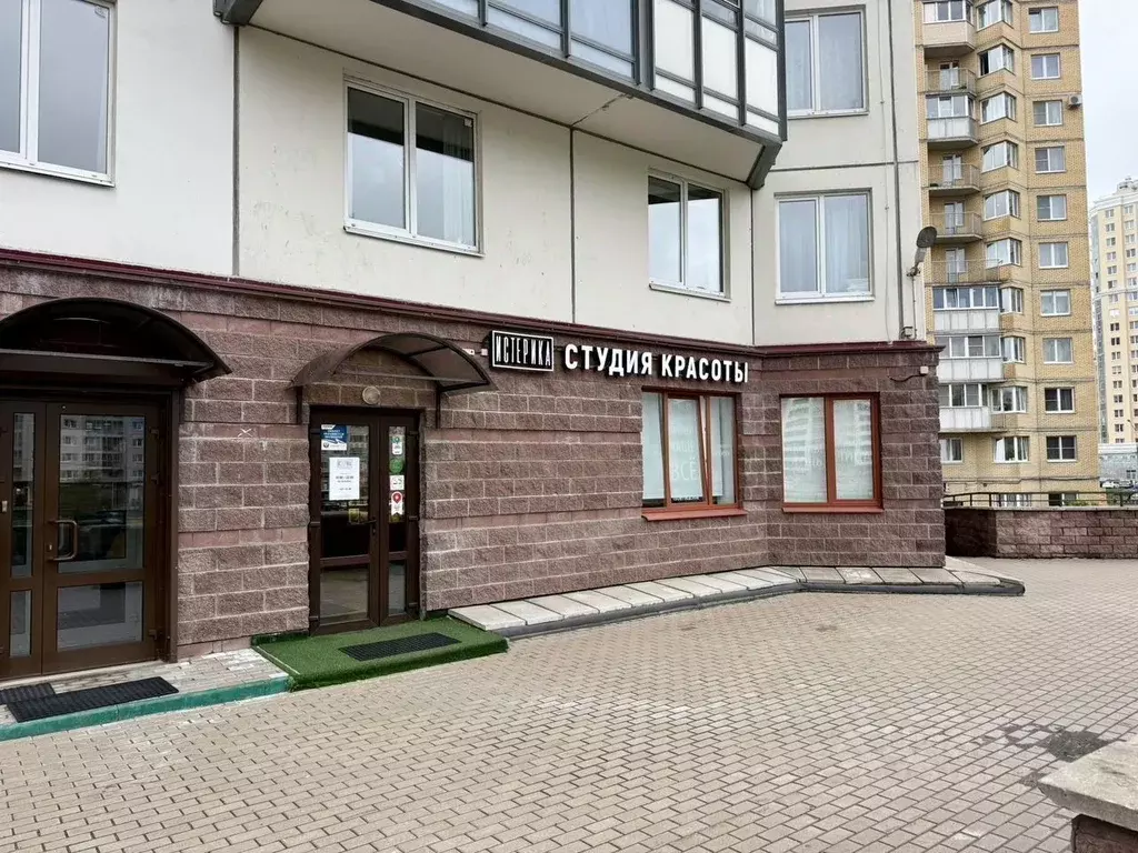 Помещение свободного назначения в Санкт-Петербург ул. Оптиков, 45к1 ... - Фото 1