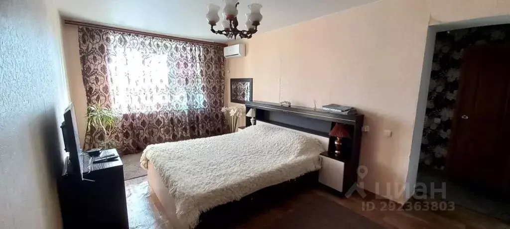 1-к кв. Саратовская область, Энгельс Краснодарская ул., 11 (40.0 м) - Фото 0