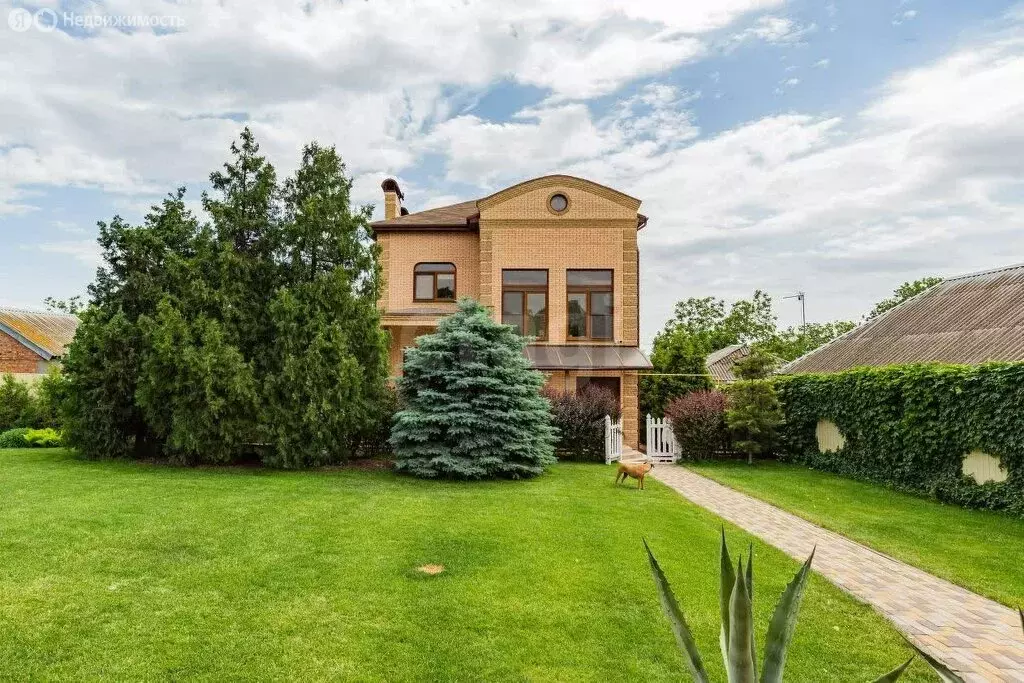 Дом в Ростов-на-Дону, улица Войкова (455.2 м) - Фото 0