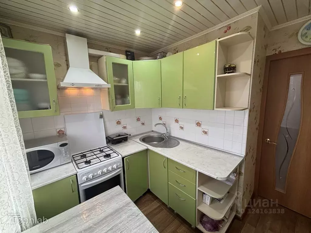 2-к кв. Астраханская область, Астрахань ул. Адмирала Нахимова, 137к1 ... - Фото 1