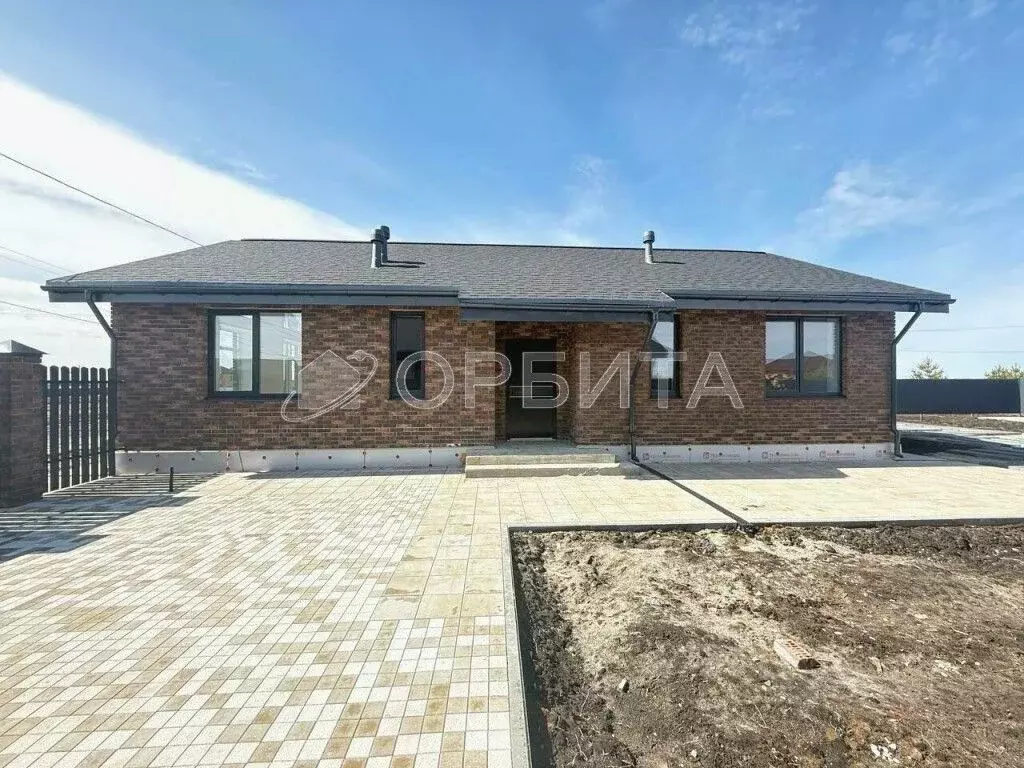 Дом в Тюменская область, Тюменский муниципальный округ, д. Елань ул. ... - Фото 1