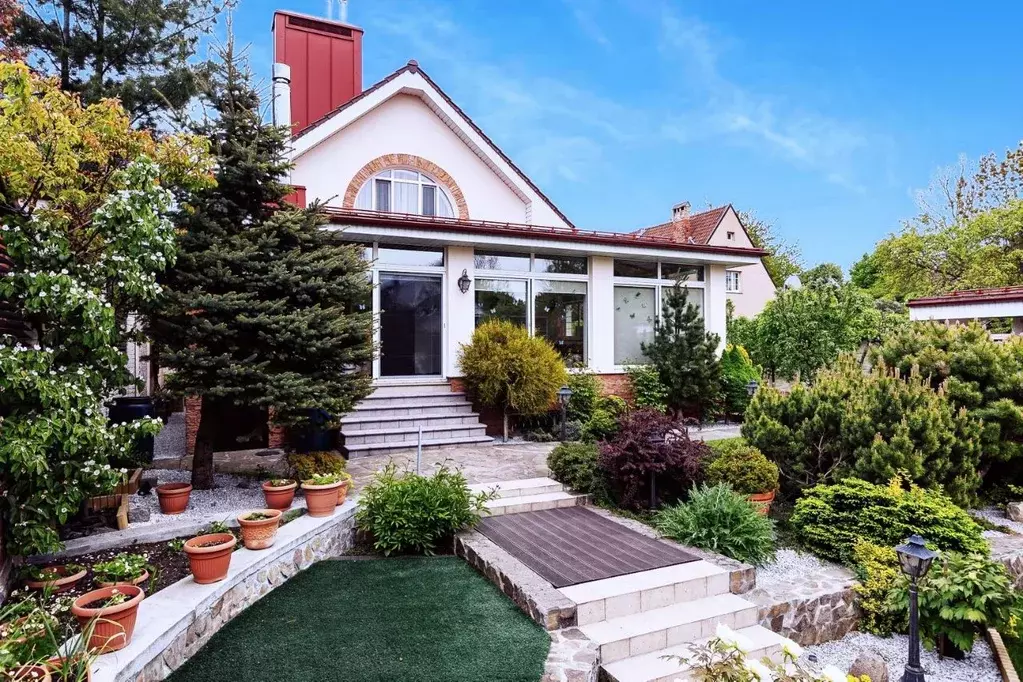 Дом в Калининградская область, Калининград ул. Менделеева, 45 (255 м) - Фото 1