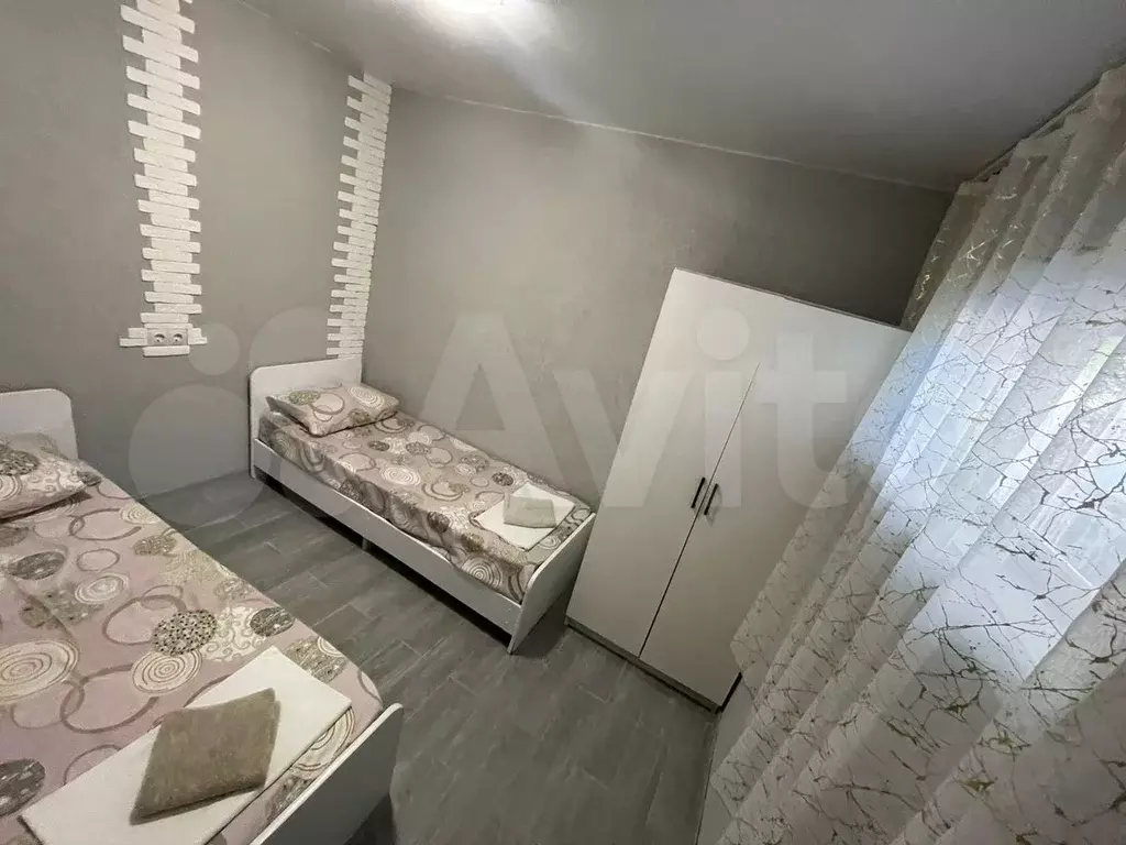 Комната 14 м, 2/2 эт. - Фото 1