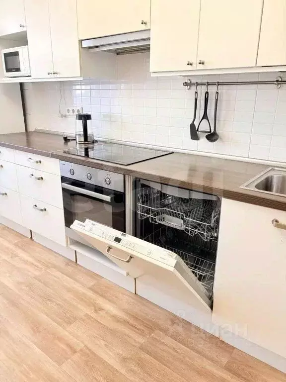 2-к кв. Татарстан, Казань ул. Салиха Батыева, 11 (58.0 м) - Фото 1