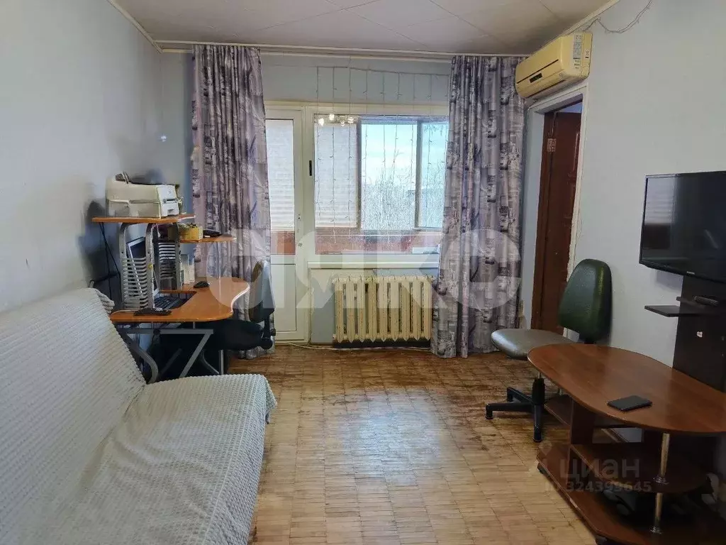 3-к кв. Волгоградская область, Волгоград ул. 50-летия ВЛКСМ, 4 (48.8 ... - Фото 1