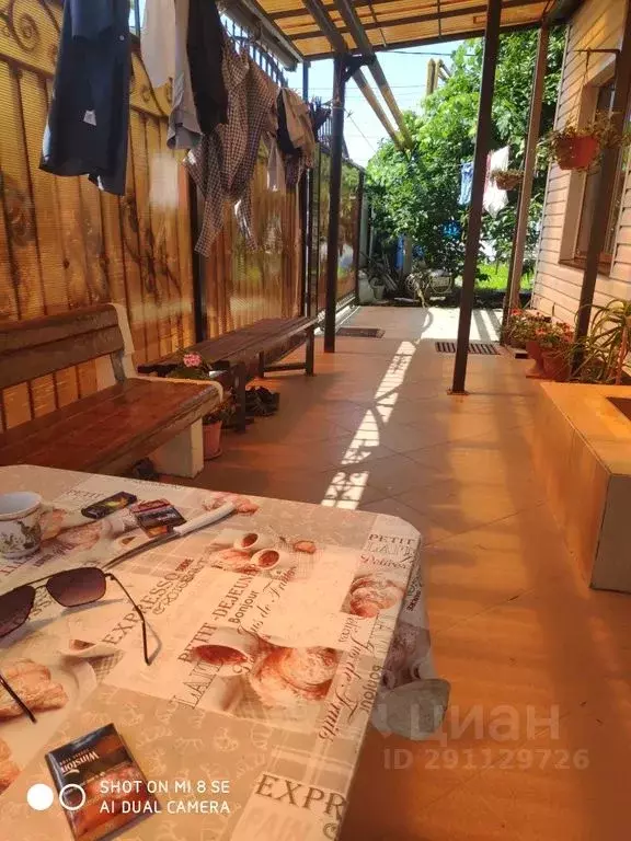 Комната Краснодарский край, Сочи Адлер жилрайон, ул. Взлетная, 14 - Фото 2