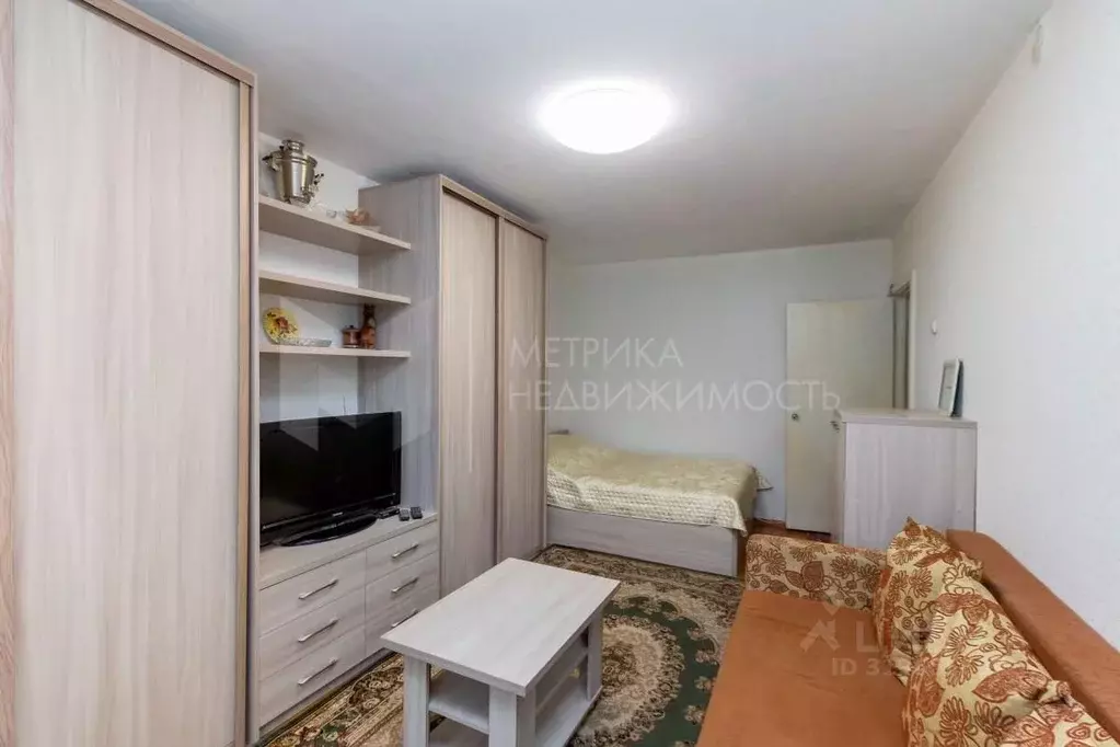 1-к кв. Тюменская область, Тюмень ул. Воровского, 25 (30.0 м) - Фото 0