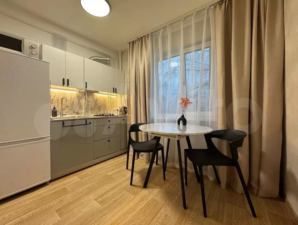2-к. квартира, 53 м, 4/10 эт. - Фото 0