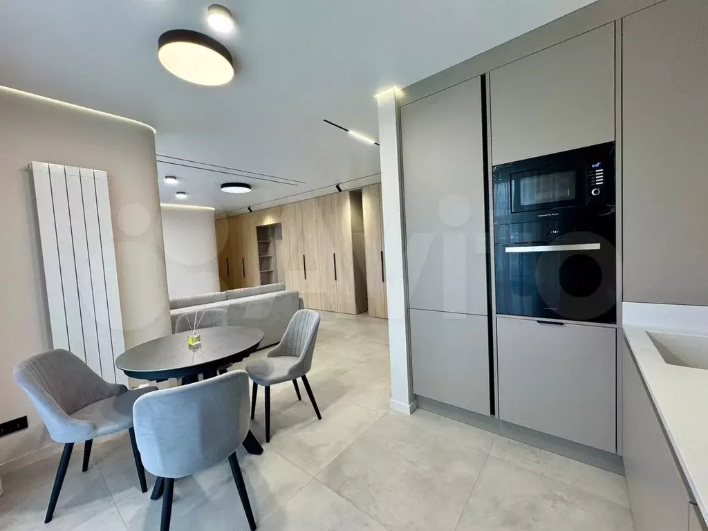 3-к. квартира, 90 м, 13/19 эт. - Фото 1