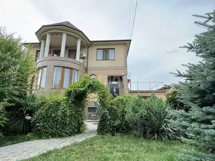 Дом в Крым, Симферополь ул. Тесленко (361 м) - Фото 1