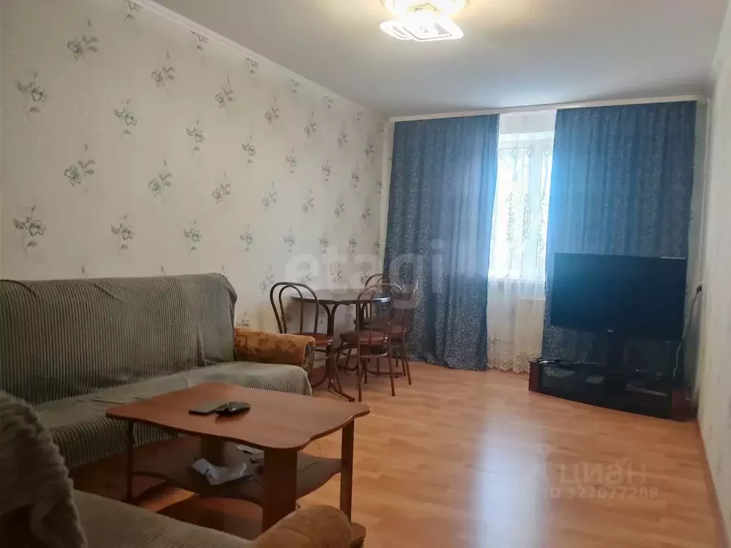 2-к кв. Псковская область, Остров Авиационная ул., 13 (47.9 м) - Фото 1