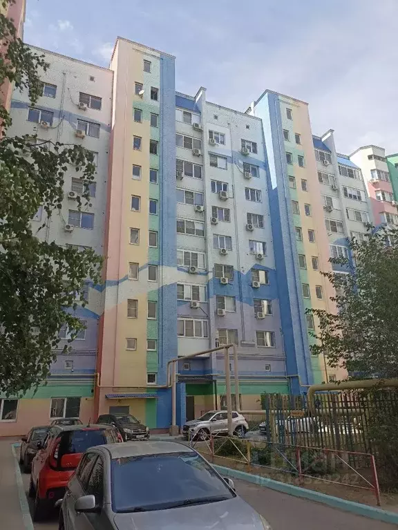 2-к кв. Астраханская область, Астрахань ул. Космонавтов, 18к1 (89.5 м) - Фото 1