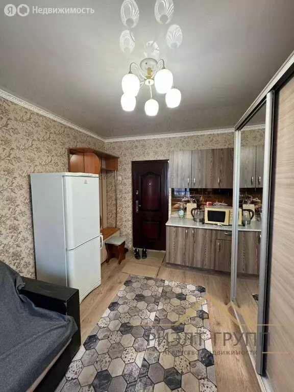 1к в 5-комнатной квартире (17 м) - Фото 1