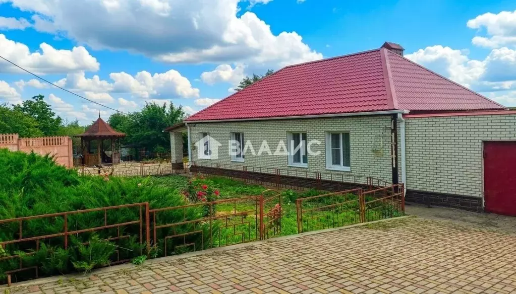 Дом в Белгородская область, Ивнянский муниципальный округ, с. ... - Фото 1