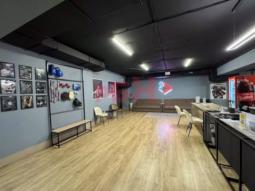 Помещение свободного назначения в Тюменская область, Тюмень ул. ... - Фото 2