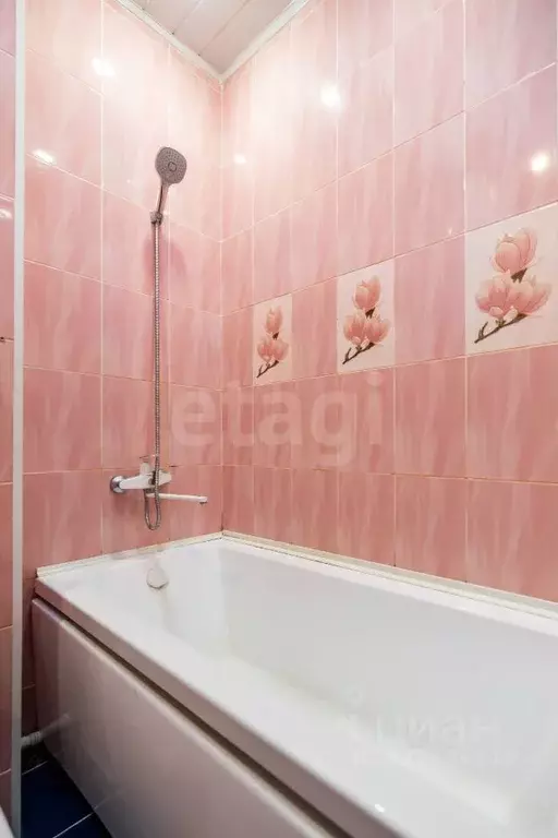 Студия Ханты-Мансийский АО, Сургут ул. Семена Билецкого, 1 (27.5 м) - Фото 1