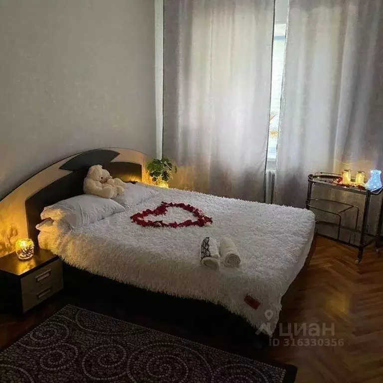 2-к кв. Ханты-Мансийский АО, Нижневартовск Омская ул., 64 (54.0 м) - Фото 0