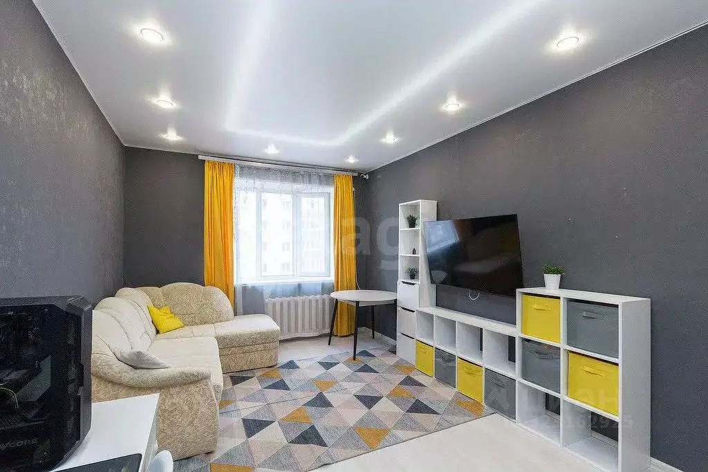 2-к кв. Тюменская область, Тюмень ул. Муравленко, 7 (55.0 м) - Фото 1