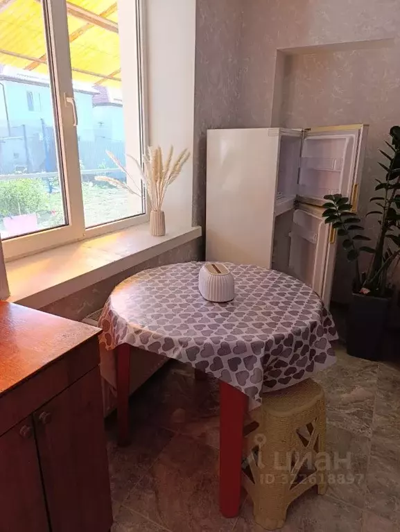 1-к кв. Крым, Симферополь ул. Аджы-Эли, 7 (28.0 м) - Фото 2