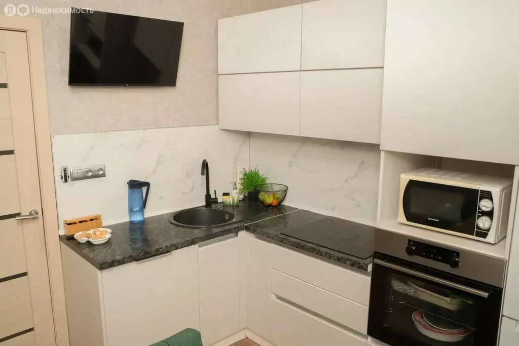 2-комнатная квартира: Ангарск, 38-й квартал, 1 (61.7 м) - Фото 0