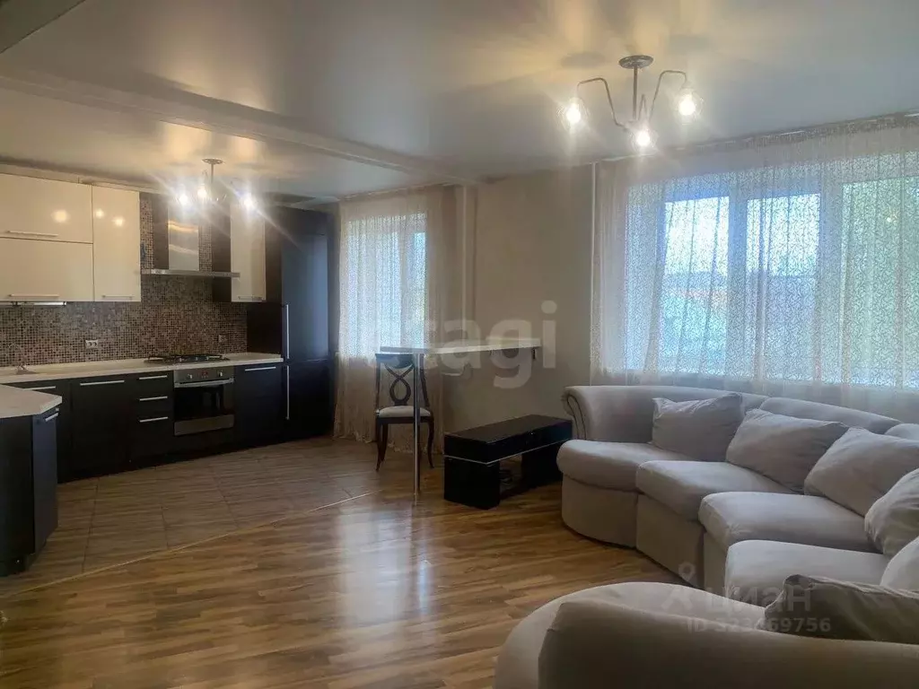 3-к кв. Владимирская область, Владимир ул. МОПРа, 12 (82.0 м) - Фото 1