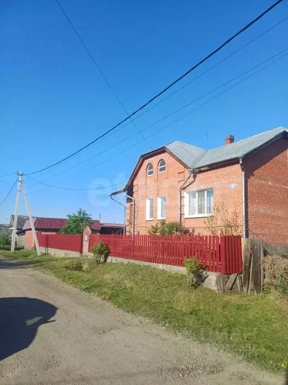Дом в Кемеровская область, Мариинск Коммунистическая ул., 49 (178 м) - Фото 1