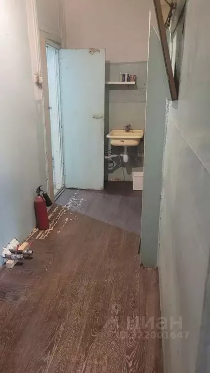 Помещение свободного назначения в Хакасия, Абакан ул. Крылова, 34 (82 ... - Фото 0