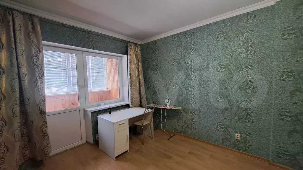 1-к. квартира, 37 м, 4/10 эт. - Фото 0