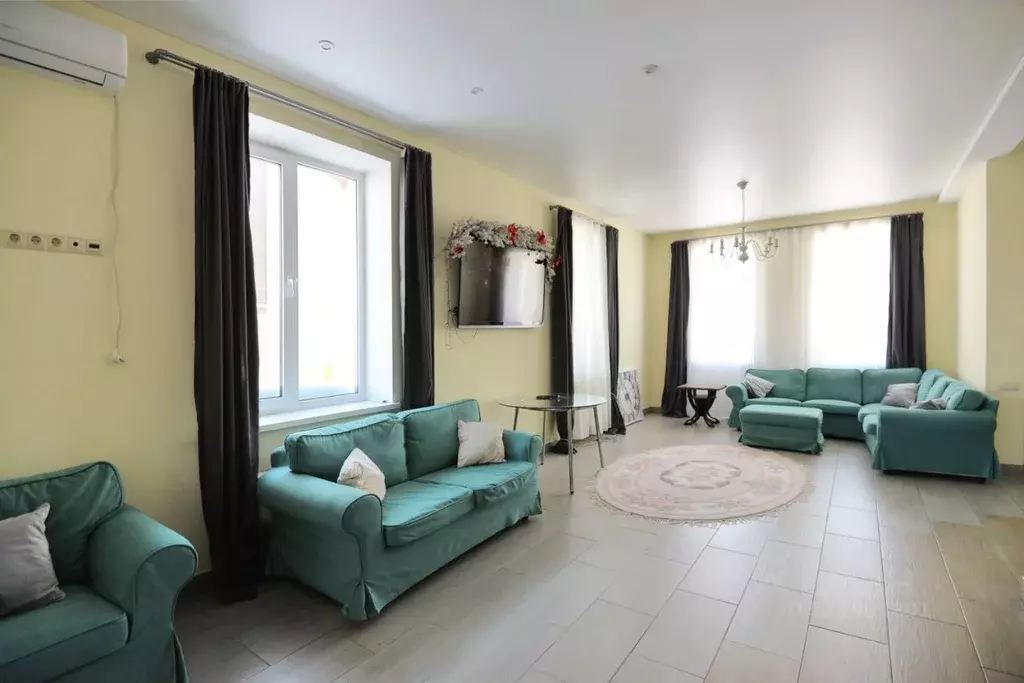 Дом в Москва с. Никольское, ул. Алешинская Долина, 62с1 (170 м) - Фото 1